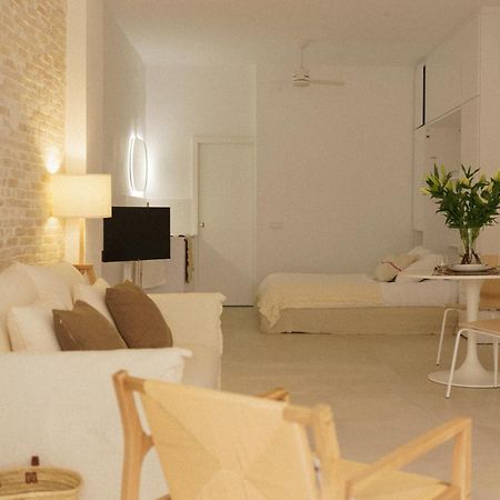 Luca Oliva Homes Riverside Studio إشبيلية المظهر الخارجي الصورة
